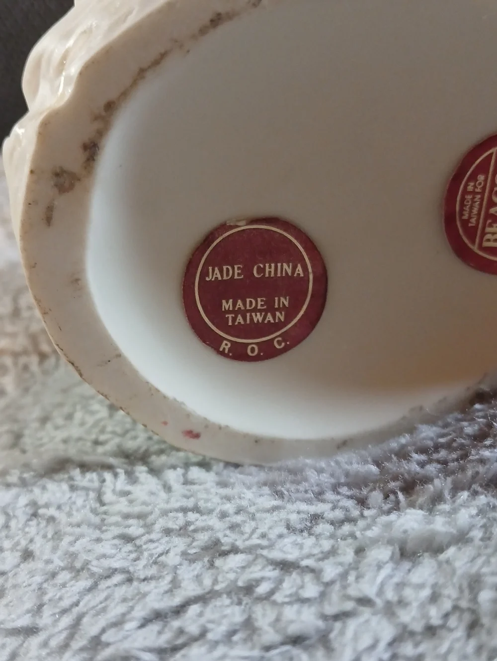 Vintage Beacon Hill Ceramic Figurine Base with Red Maker Labels